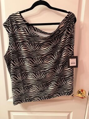 Norma Kamali Zebra-Print drop shoulder sleeveless Top - Black & White